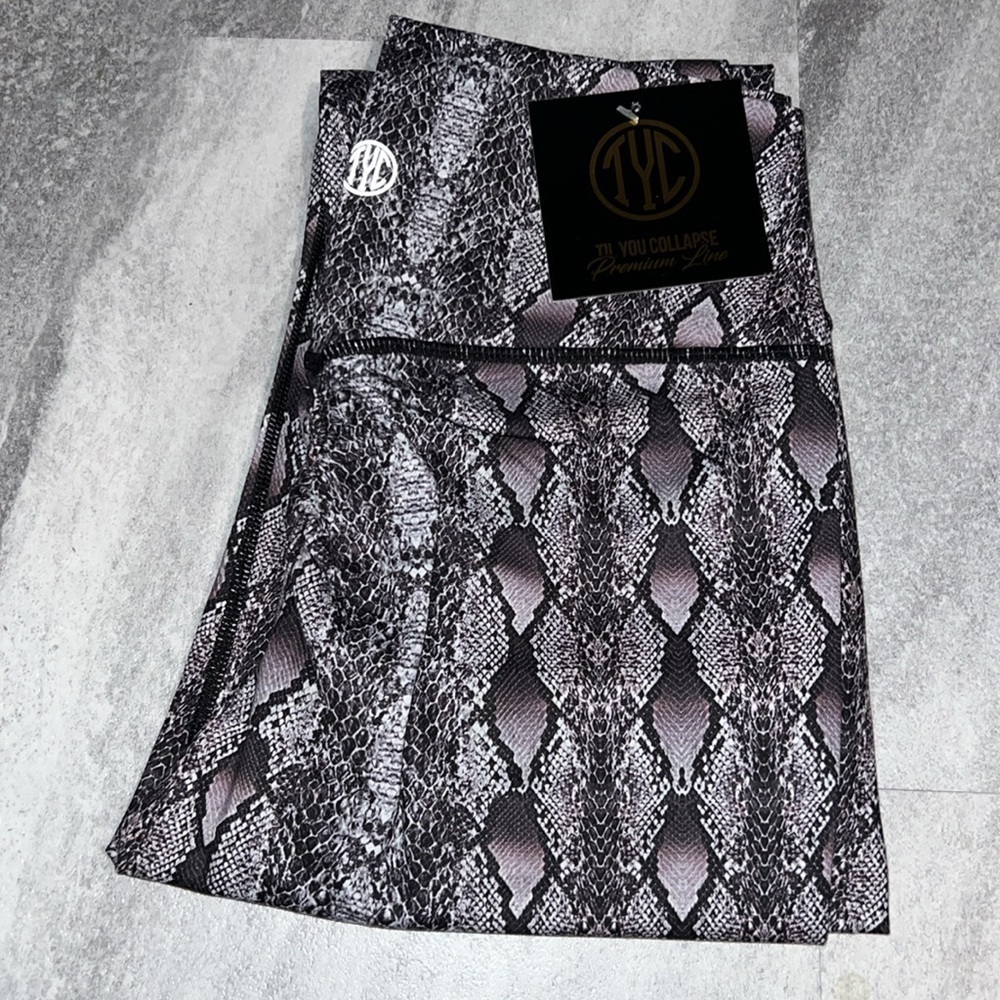 Til You Collapse Effortless Scrunch Leggings Purple Python Medium snake - Picture 8 of 14